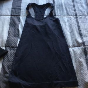 Lululemon Razorback tank